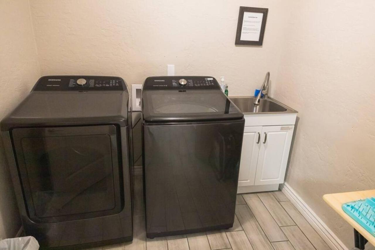 Apartamento Sunny Guest With Large Backyard - Pets Welcome *
