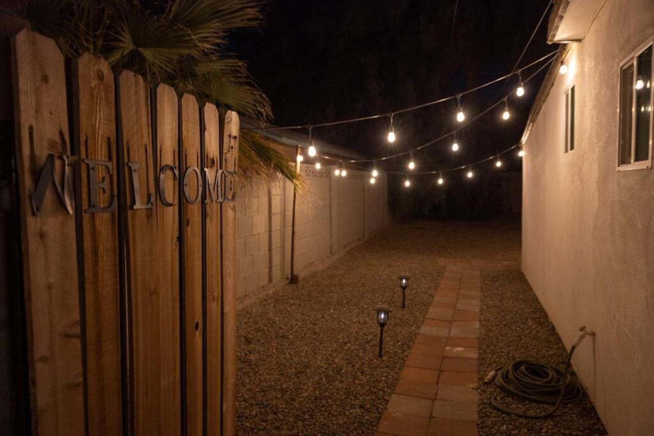 Sunny Guest With Large Backyard - Pets Welcome