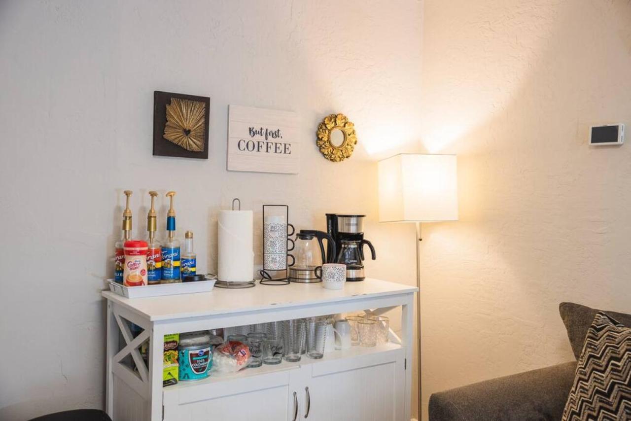 Sunny Guest With Large Backyard - Pets Welcome Apartamento Phoenix