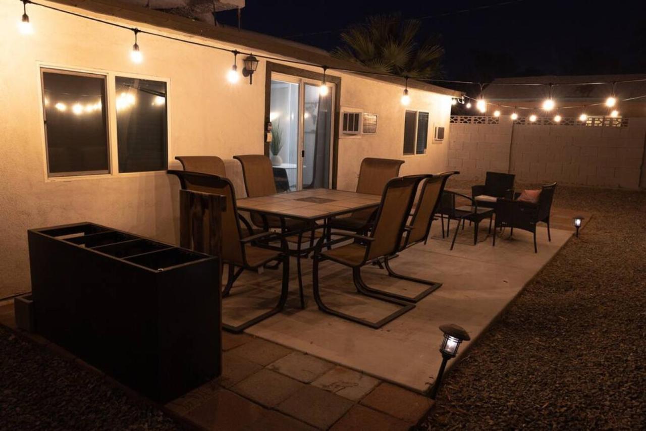 Sunny Guest With Large Backyard - Pets Welcome